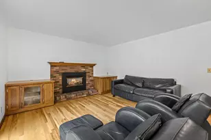 10298 Mooer Ln, Eden Prairie, MN 55347 - Photo 13