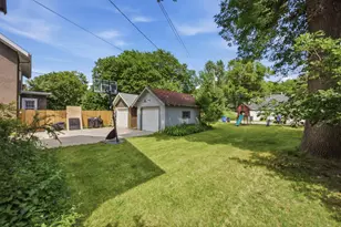 1225 3rd St N, Fargo, ND 58102 - Photo 29