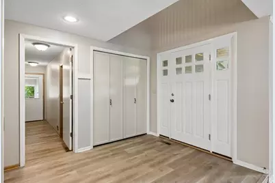 8440 Bayridge Lane, Bloomington, MN 55438 - Photo 5
