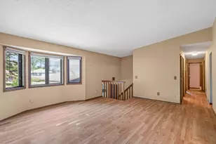 888 Nina Ct, Mendota Heights, MN 55118 - Photo 5
