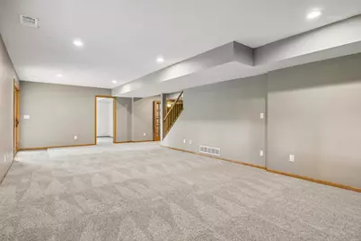 6699 Mulberry Circle E, Chanhassen, MN 55317 - Photo 57