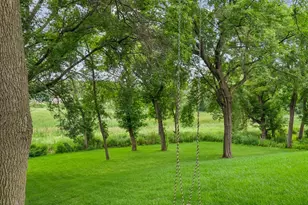 6699 Mulberry Cir E, Chanhassen, MN 55317 - Photo 9