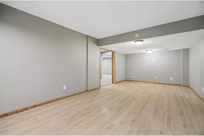 6699 Mulberry Circle E, Chanhassen, MN 55317 - Photo 61