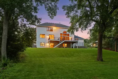 6699 Mulberry Circle E, Chanhassen, MN 55317 - Photo 5