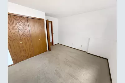 18516 Creeks Bend Drive, Minnetonka, MN 55345 - Photo 15