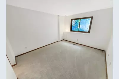 18516 Creeks Bend Drive, Minnetonka, MN 55345 - Photo 17