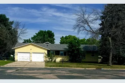 308 E Raven Street, Belle Plaine, MN 56011 - Photo 1