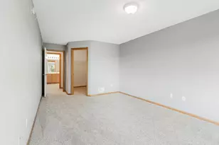 8014 Golden Valley Rd, Golden Valley, MN 55427 - Photo 17