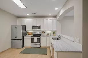 8014 Golden Valley Rd, Golden Valley, MN 55427 - Photo 7