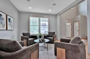 15376 Plumstone Dr, Eden Prairie, MN 55347 - Photo 3