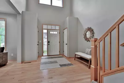 15376 Plumstone Drive, Eden Prairie, MN 55347 - Photo 7