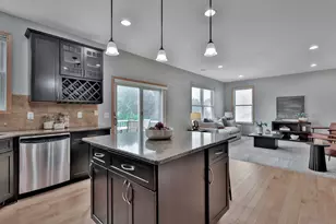 15376 Plumstone Dr, Eden Prairie, MN 55347 - Photo 11