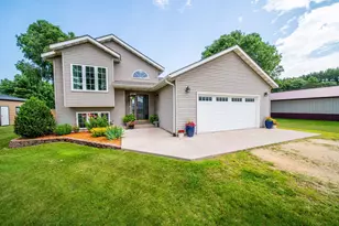 15078 669th St, Wabasha, MN 55981 - Photo 1