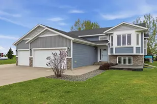 520 3rd St N, Sabin, MN 56580 - Photo 1