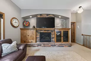 607 100th Ct NE, Blaine, MN 55434 - Photo 9