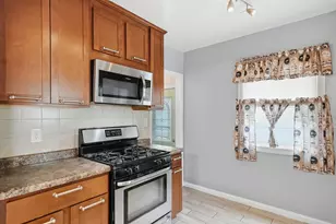1285 Galtier St, Saint Paul, MN 55117 - Photo 3