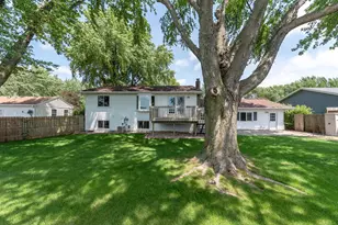 211 Holly Ln, Janesville, MN 56048 - Photo 7