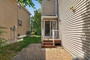 10013 Iris Ln, Eden Prairie, MN 55347 - Photo 35