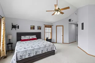 10013 Iris Ln, Eden Prairie, MN 55347 - Photo 17