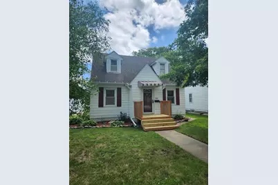 1210 10th Street NW, Austin, MN 55912 - Photo 1