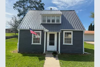 211 N Green Street, Rushford, MN 55971 - Photo 1