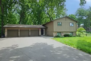 5940 Otter View Trail, White Bear Lake, MN 55110 - Photo 3