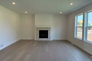 8656 Periwinkle Blvd, Woodbury, MN 55129 - Photo 5