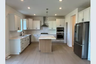 8656 Periwinkle Boulevard, Woodbury, MN 55129 - Photo 3
