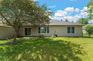 1825 Windmill Dr, Baldwin, WI 54002 - Photo 35