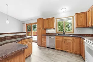3328 Dorset Ln NW, Rochester, MN 55901 - Photo 9