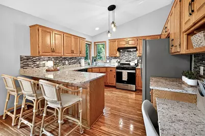 570 Dorland Road S, Maplewood, MN 55119 - Photo 5