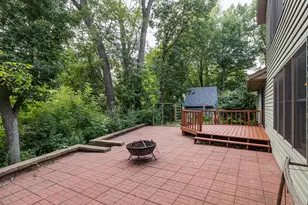 570 Dorland Rd S, Maplewood, MN 55119 - Photo 37