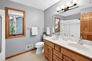 570 Dorland Rd S, Maplewood, MN 55119 - Photo 31