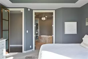 555 Oak Ridge Pl, Hopkins, MN 55305 - Photo 19