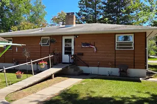 1324 8th Ave, International Falls, MN 56649 - Photo 15