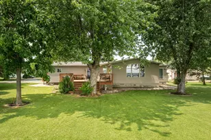 1009 County Rd 10 NE, Osakis, MN 56360 - Photo 3
