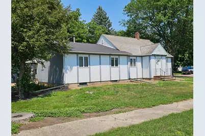 131 E Dineen Street, Sanborn, MN 56083 - Photo 1