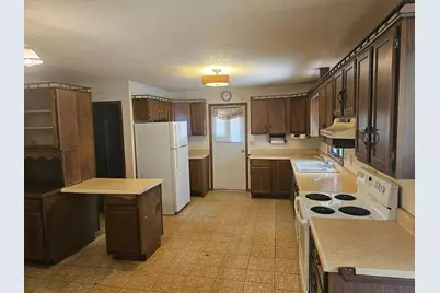 131 E Dineen Street, Sanborn, MN 56083 - Photo 5