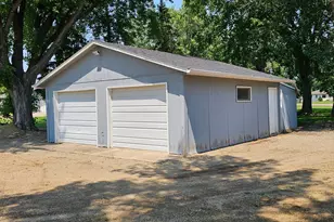 131 E Dineen St, Sanborn, MN 56083 - Photo 25