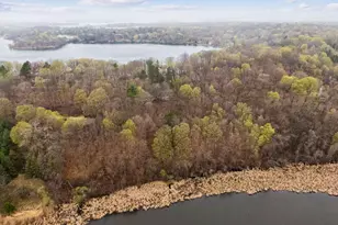 5815 Ridge Rd, Shorewood, MN 55331 - Photo 9