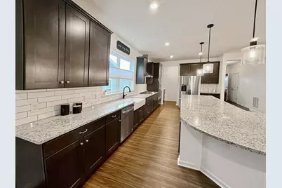 4648 Benjamin Place, Woodbury, MN 55129 - Photo 9