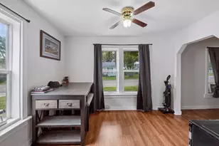415 Francis St, Faribault, MN 55021 - Photo 9