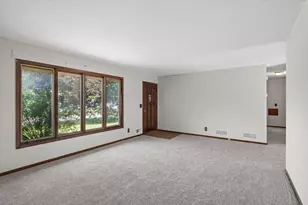 7432 Idaho Ave N, Brooklyn Park, MN 55428 - Photo 5