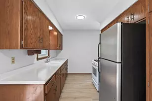 7432 Idaho Ave N, Brooklyn Park, MN 55428 - Photo 9