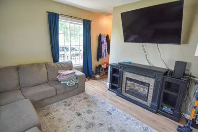 615 Markley Avenue S, Thief River Falls, MN 56701 - Photo 5