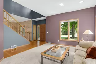 527 Hackmore Dr, Eagan, MN 55123 - Photo 15