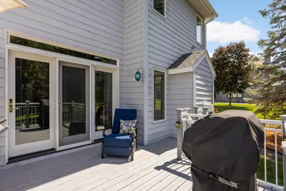 527 Hackmore Drive, Eagan, MN 55123 - Photo 7