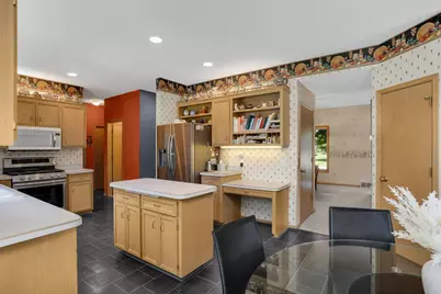 527 Hackmore Drive, Eagan, MN 55123 - Photo 27