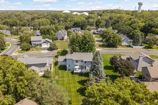 527 Hackmore Dr, Eagan, MN 55123 - Photo 1