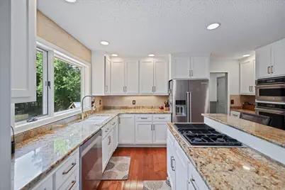 1638 Quail Ridge Circle, Woodbury, MN 55125 - Photo 15